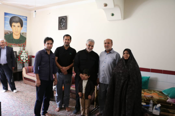  Haj Qasem and the family of Alijan Soleimani