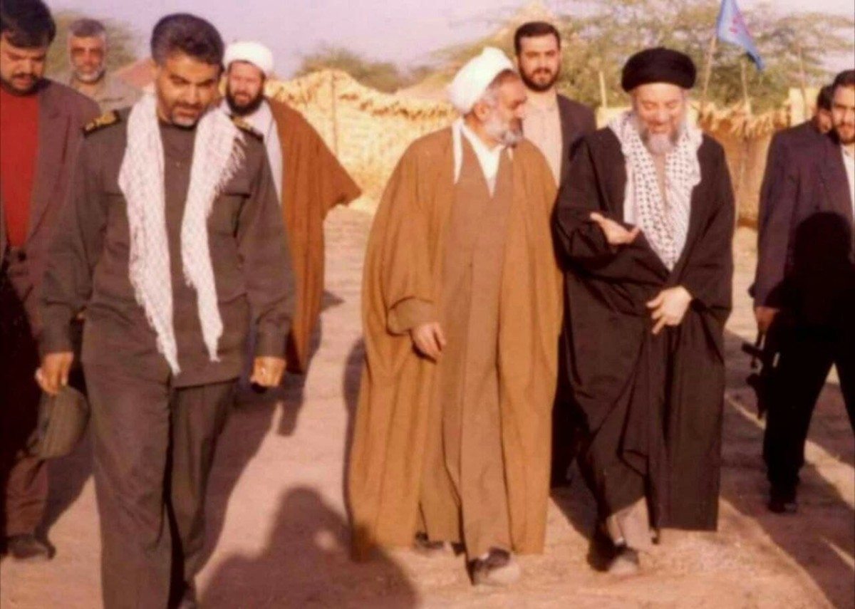  Martyr Seyyed Mohammad Baqir Hakim and the martyrs Haj Qasim Soleimani and Haj Abu Mahdi Al-Mohandes