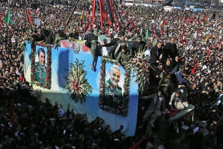  Greek reporter: I will not see a scene like the funeral of Martyr Soleimani anymore….
