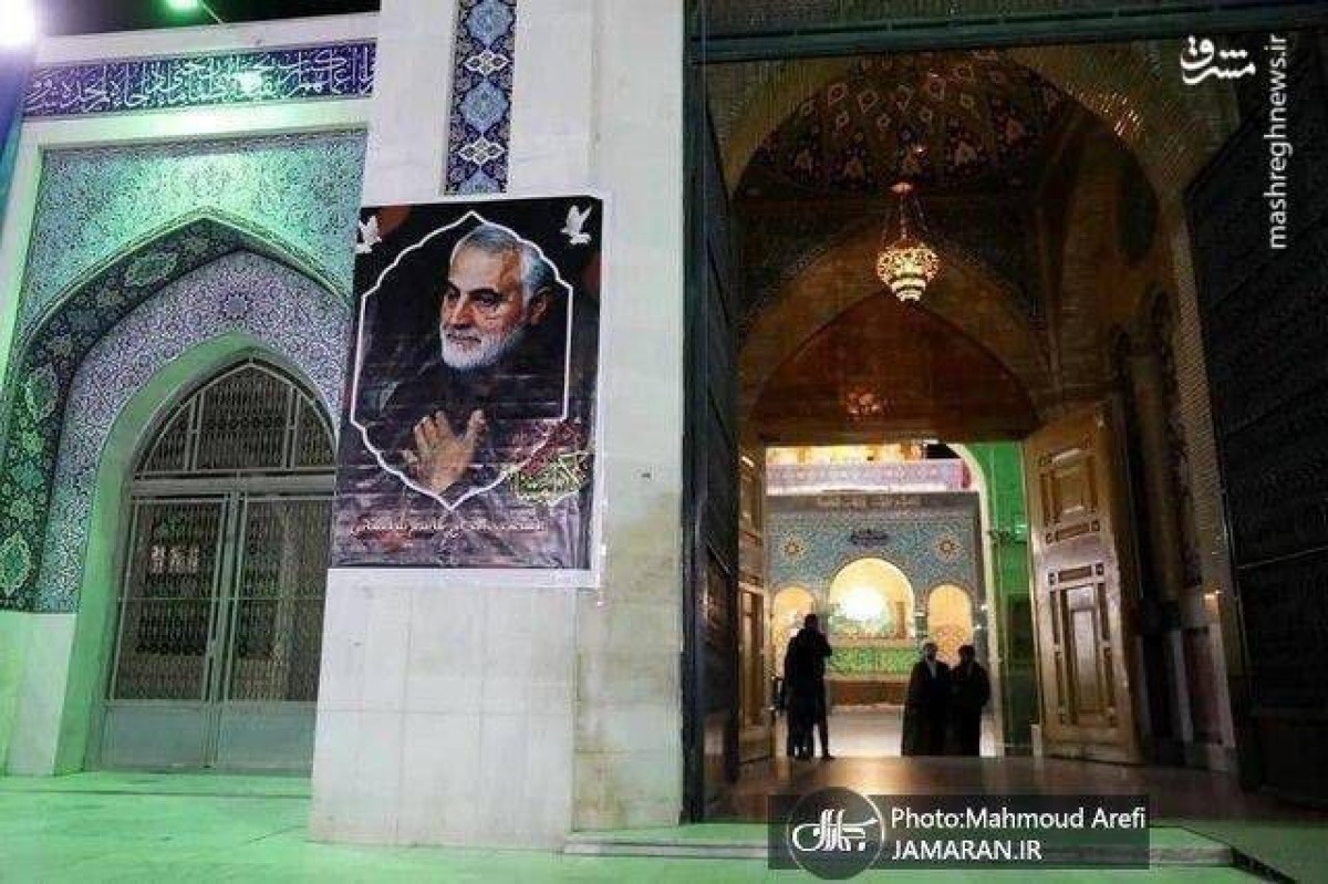 Standing like a mountain to defend the shrine of Hazrat Zainab