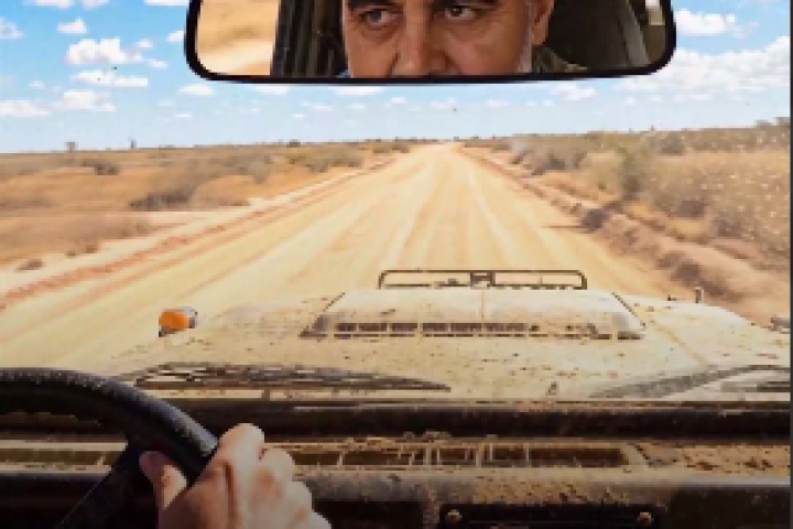 من خودم عاشق چشمای شهید سردار قاسم سلیمانی ام