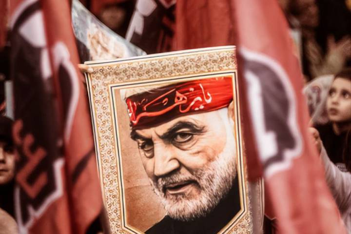 توسل به قبور شهدا و طلب یاری از ایشان، از آن‌روست